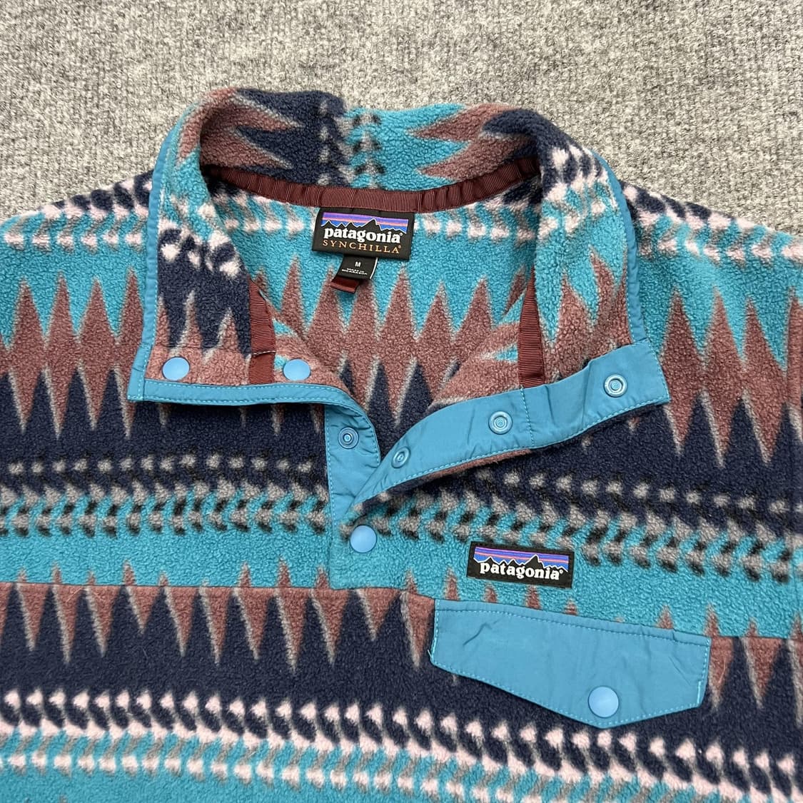 17FW 파타고니아 신칠라 스냅T 아즈텍 패턴 상품이미지2