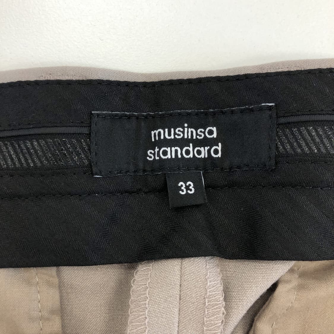 무신사스탠다드 (새상품) 테이퍼드 슬랙스 33 인치  상품이미지5