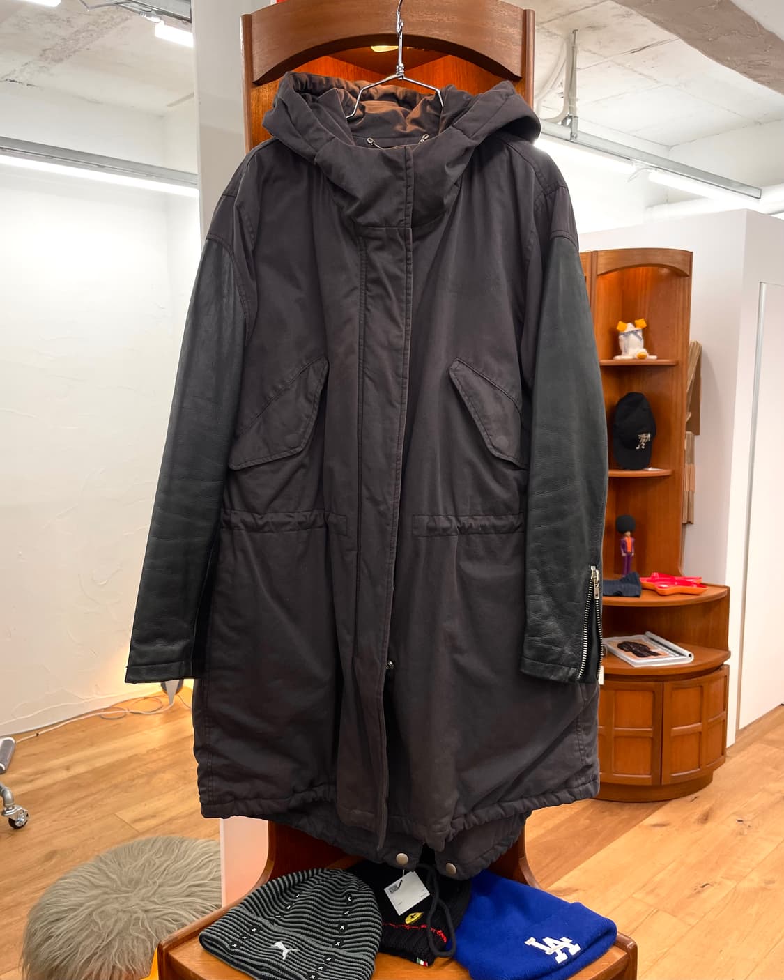 [XS] 디젤 레더 슬리브 피쉬테일 파카 상품이미지6