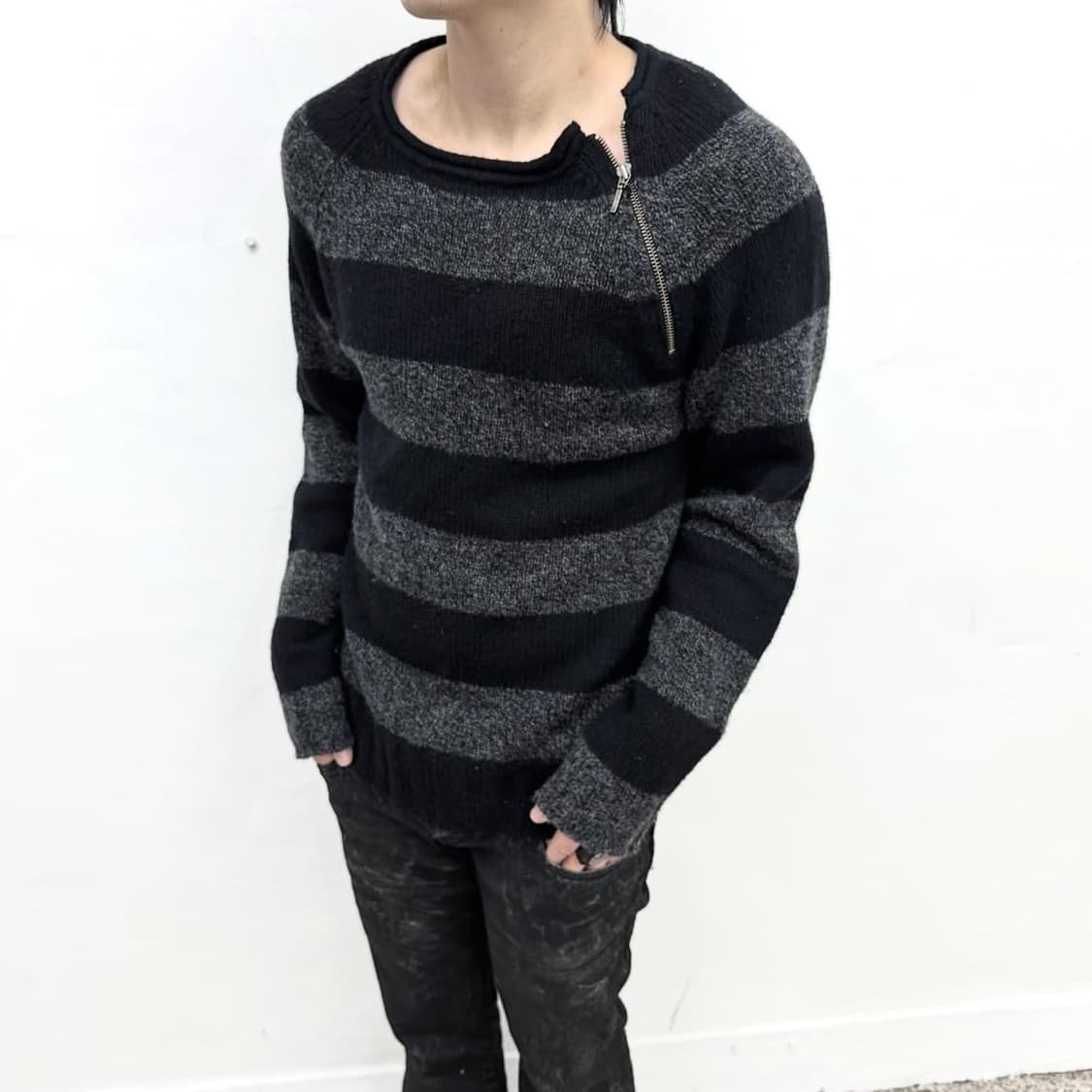 Zip detail stripe knit 상품이미지2