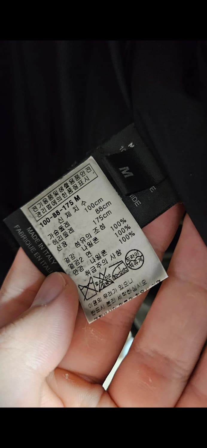 베트멍 뎀나시즌 18fw 바이오하자드 패딩 상품이미지5