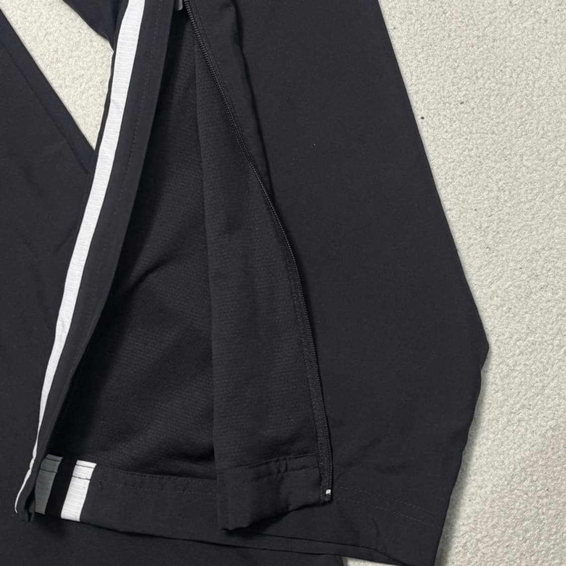 ADIDAS 와이드 트랙팬츠 블랙 100 상품이미지4