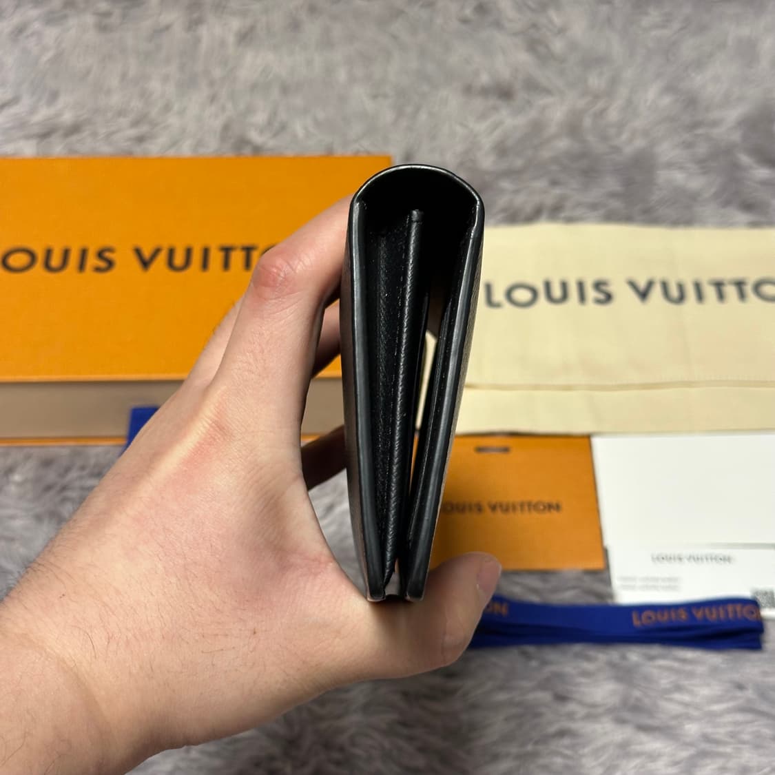 [풀구성] 루이비통 타이가 은장 브라짜 월릿 장지갑 블랙 상품이미지6