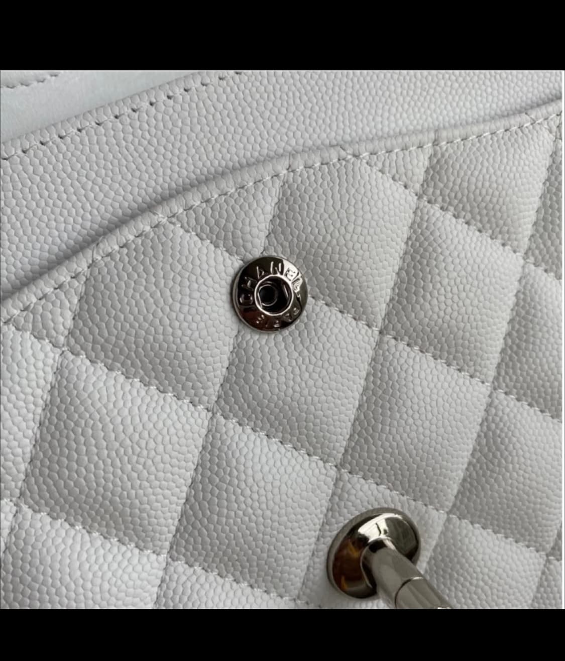 샤넬 클래식 플립백 화이트 캐비어 은장 상품이미지6