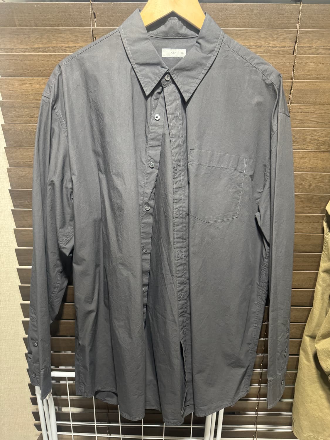 애습 스테디 셔츠 딥 차콜 상품이미지2