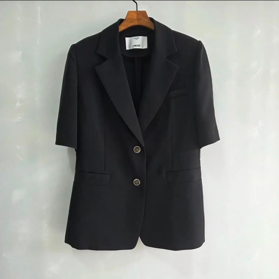 [오브제] 한섬 백 핀턱 하프 슬리브 자켓 24ss 블랙 상품이미지6