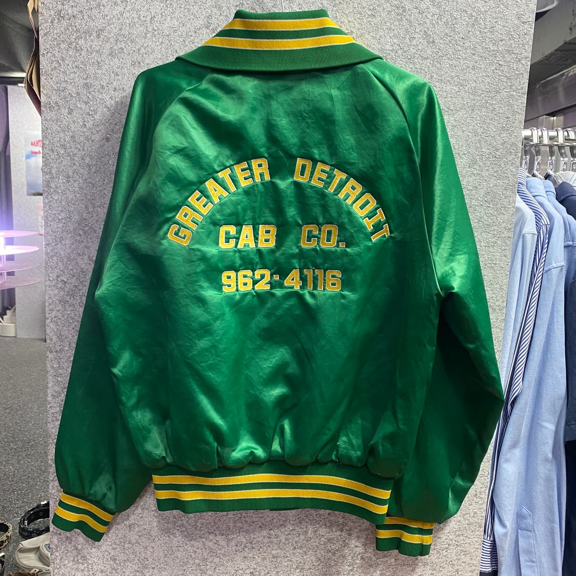 할로웨이 디트로이드 캡 새틴 바시티 자켓 B2805 상품이미지6