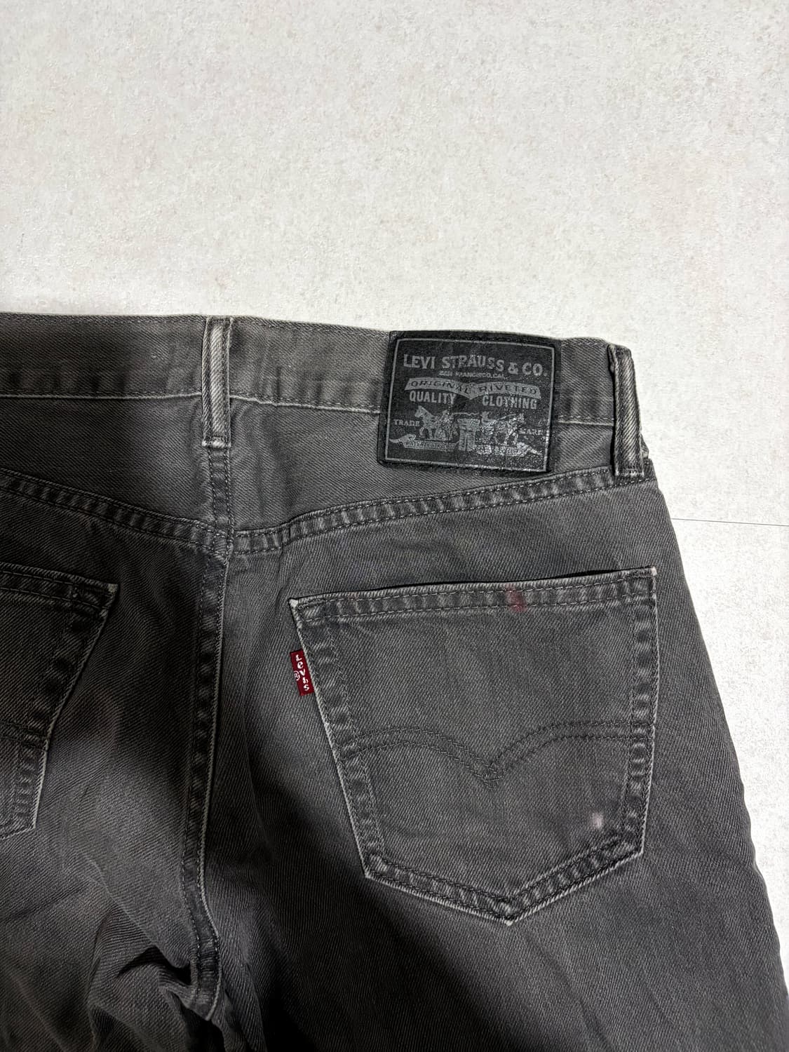 리바이스 올드 세미오버핏 흑청진 32 상품이미지3