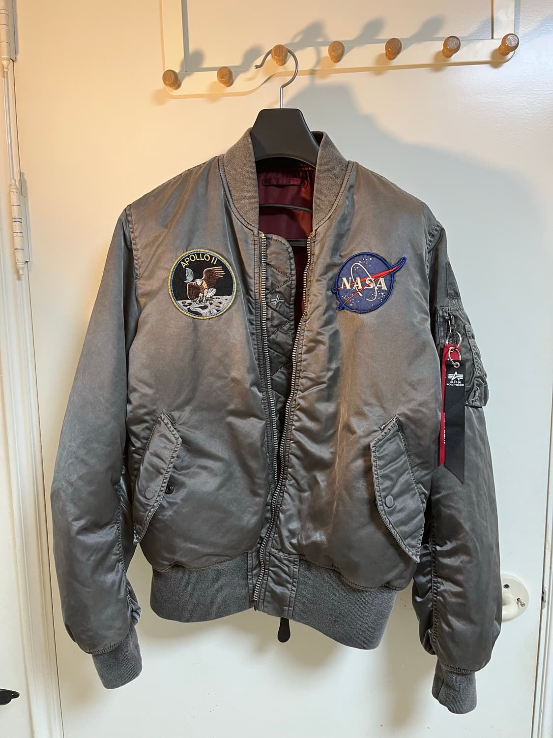 알파인더스트리 배틀워싱 아폴로 MA-1 항공점퍼 M 상품이미지1