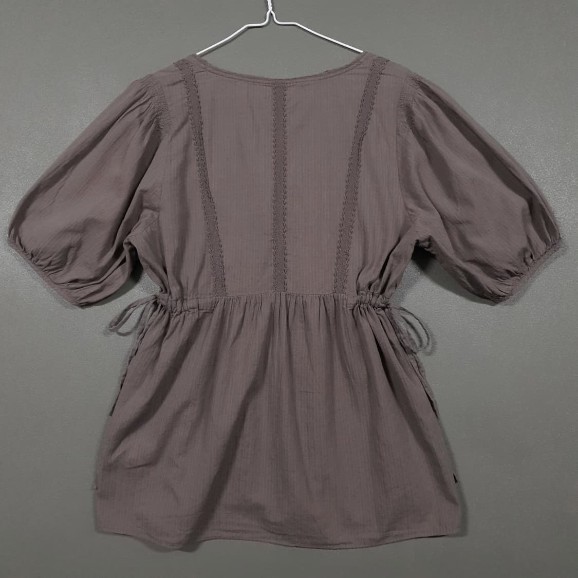 여성 L) 바나나리퍼블릭 셔링 리본 퍼프 반팔 블라우스 브라운 상품이미지7