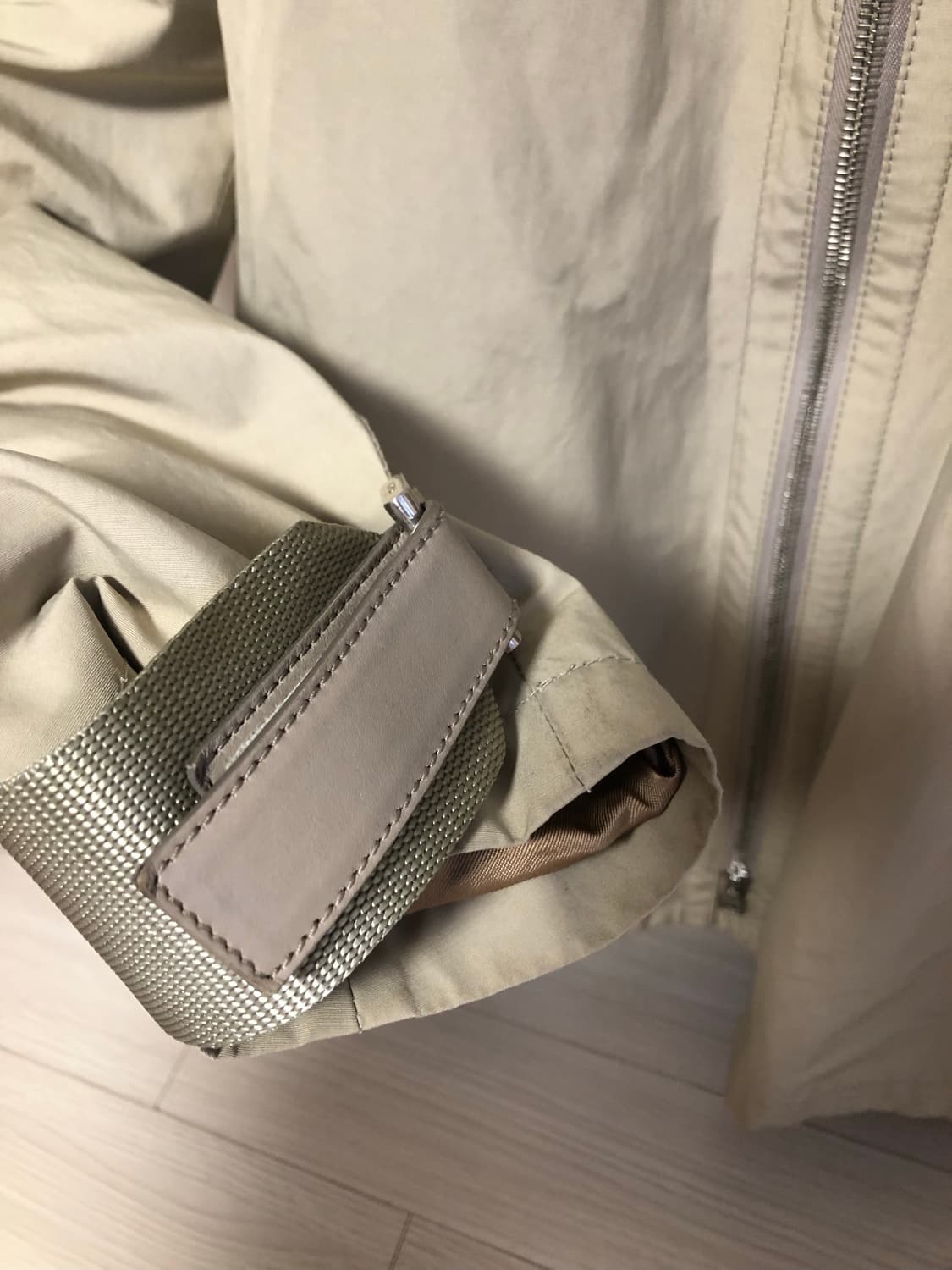 프라다 집업 상품이미지3