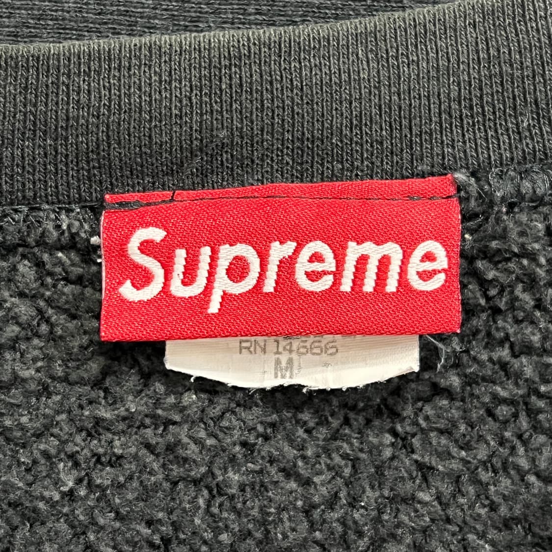 슈프림 90s 아크로고 크루넥 블랙 상품이미지5