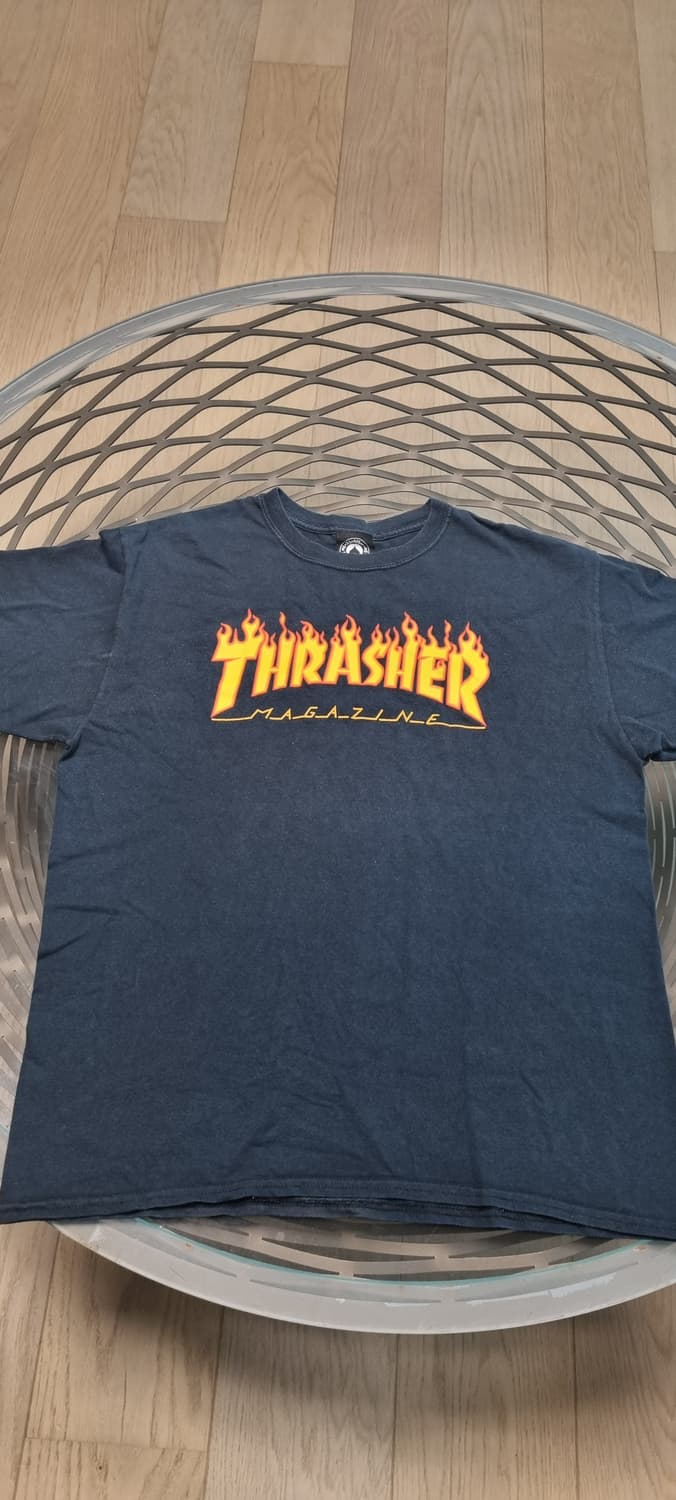 Thrasher Flame 로고 반팔티 상품이미지1