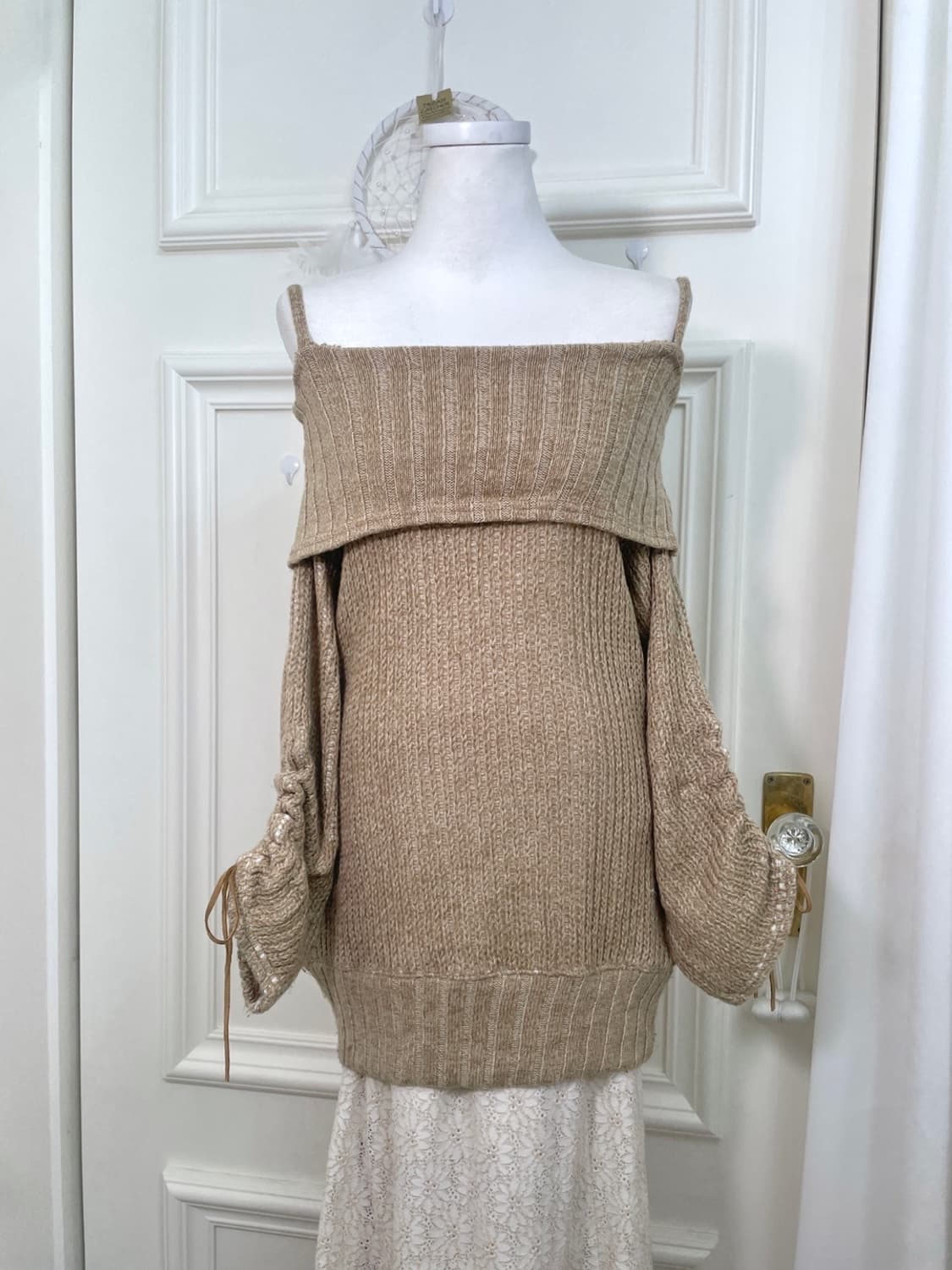 beige melange off-shoulder sleeve shirri 상품이미지1