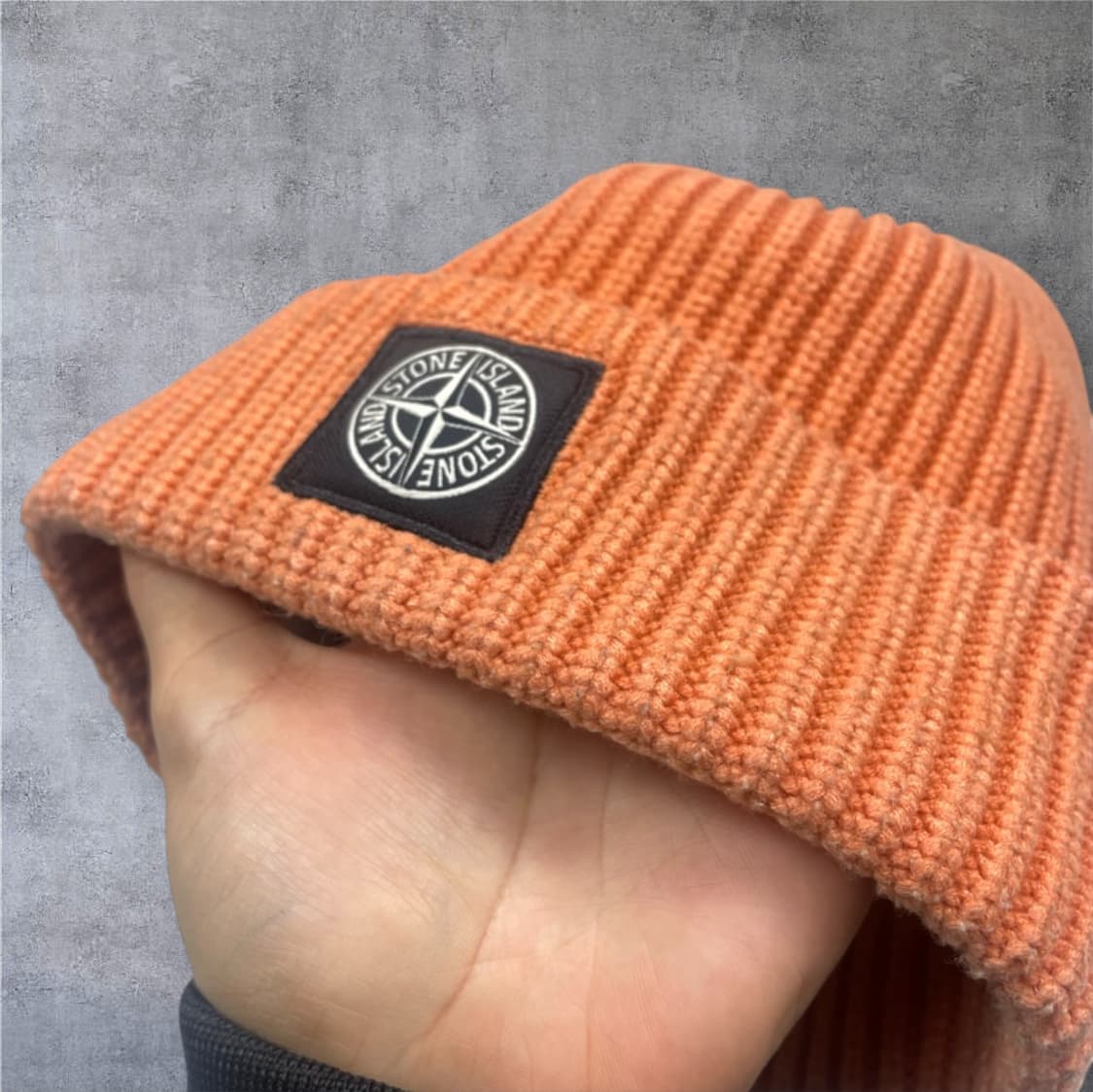 스톤아일랜드 Stone Island 오렌지 로고 패치 비니 상품이미지6