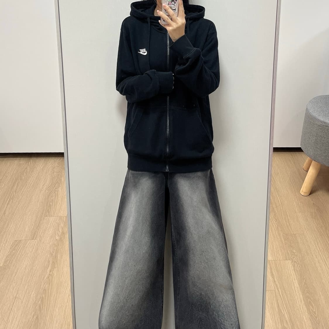 나이키 자수로고 블랙 후드집업 상품이미지1