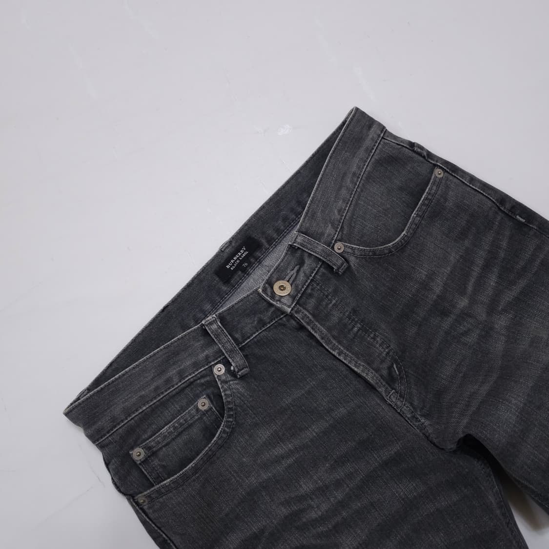 버버리 블랙라벨 흑청 데님 상품이미지2