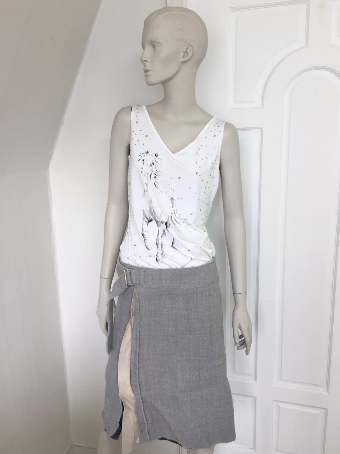 Horse Print Spangled Top 상품이미지3