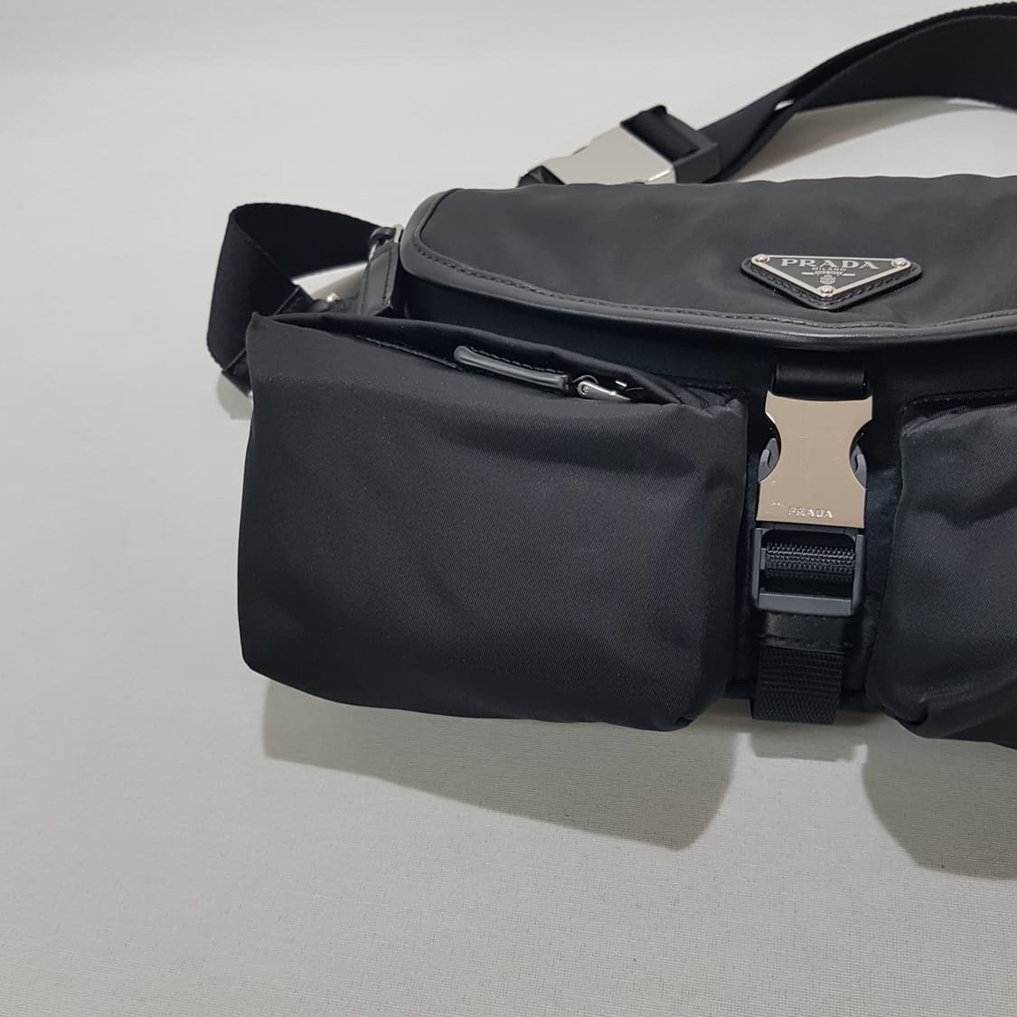 프라다 리나일론 힙색 메신저백 2VH174 상품이미지3
