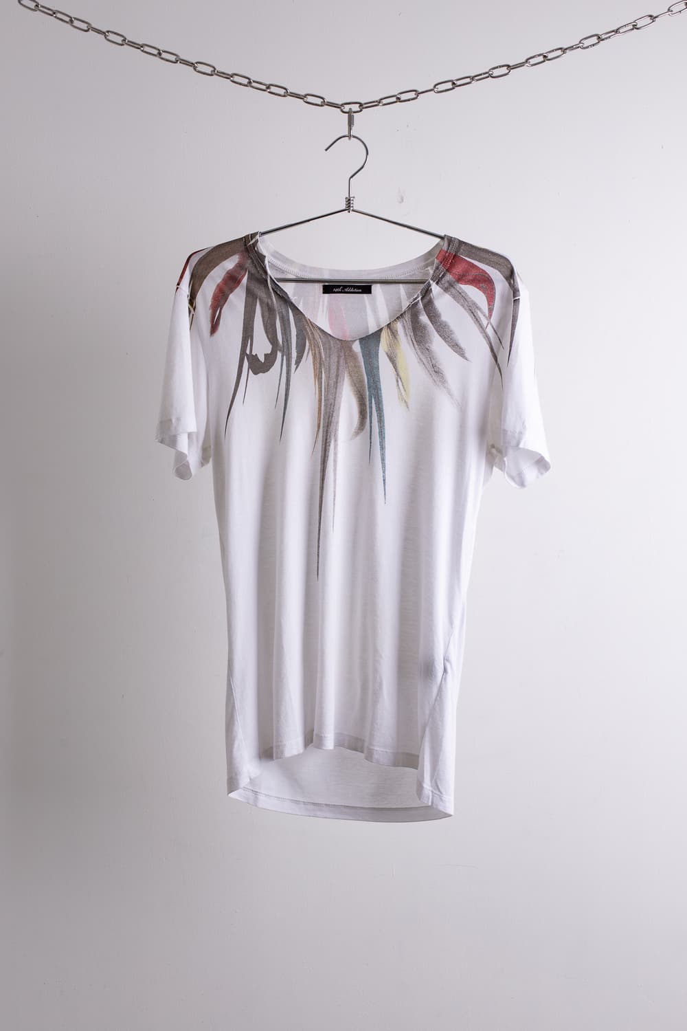 14TH ADDICITION FEATHER PRINT T-SHIRT 상품이미지1