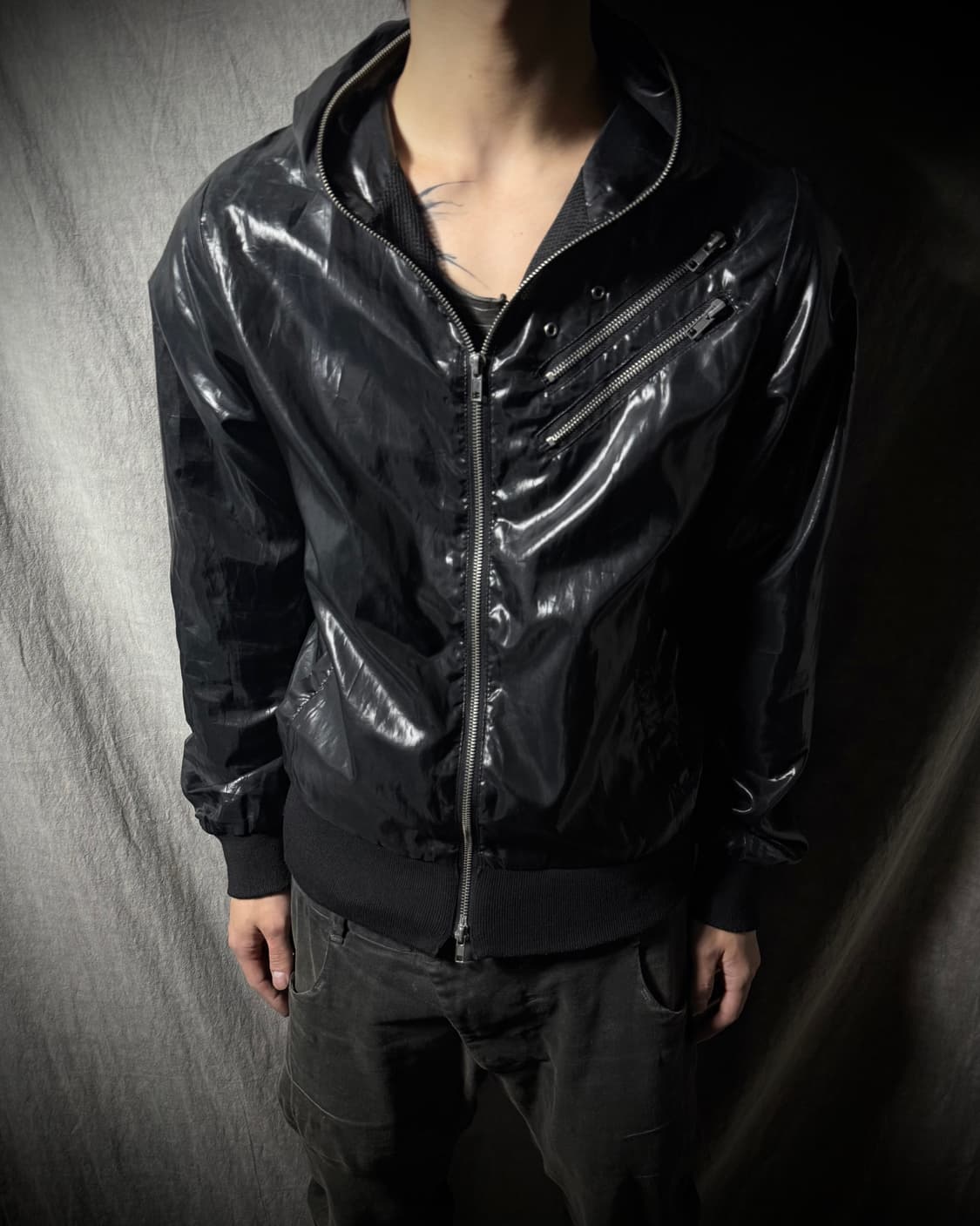 KMK Glossy Hooded Windbreaker  상품이미지1