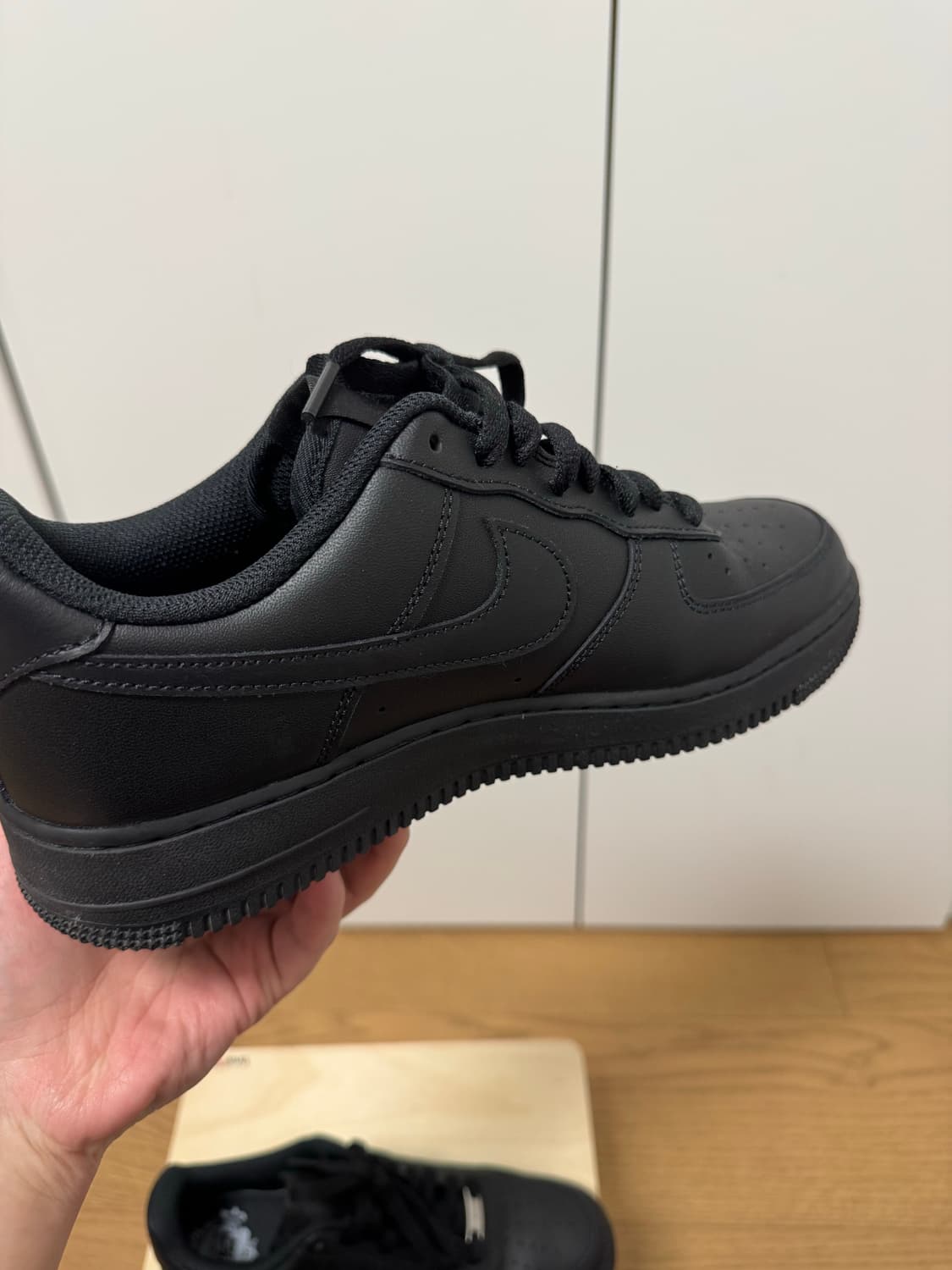 나이키 에어포스 올블랙 260 상품이미지5