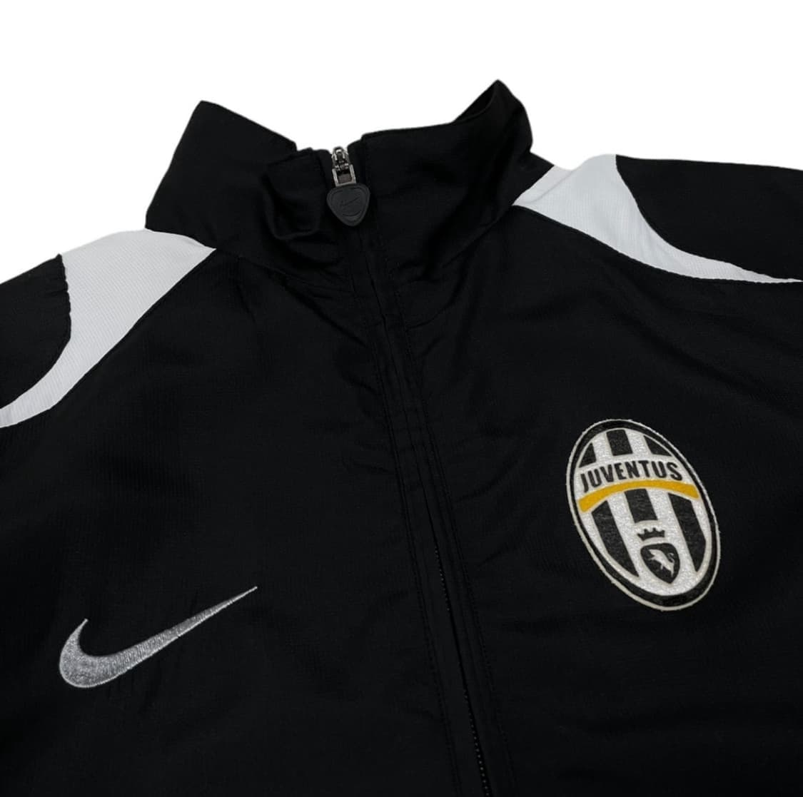 나이키 유벤투스 바람막이 상품이미지2