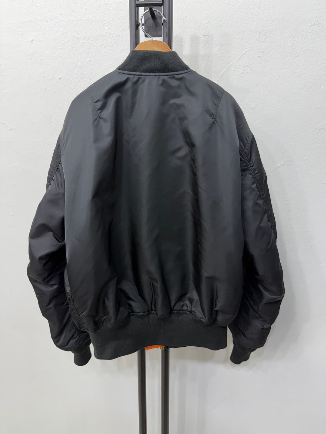 정품) 알파인더스트리 MA-1 블랙 항공점퍼 L 상품이미지6