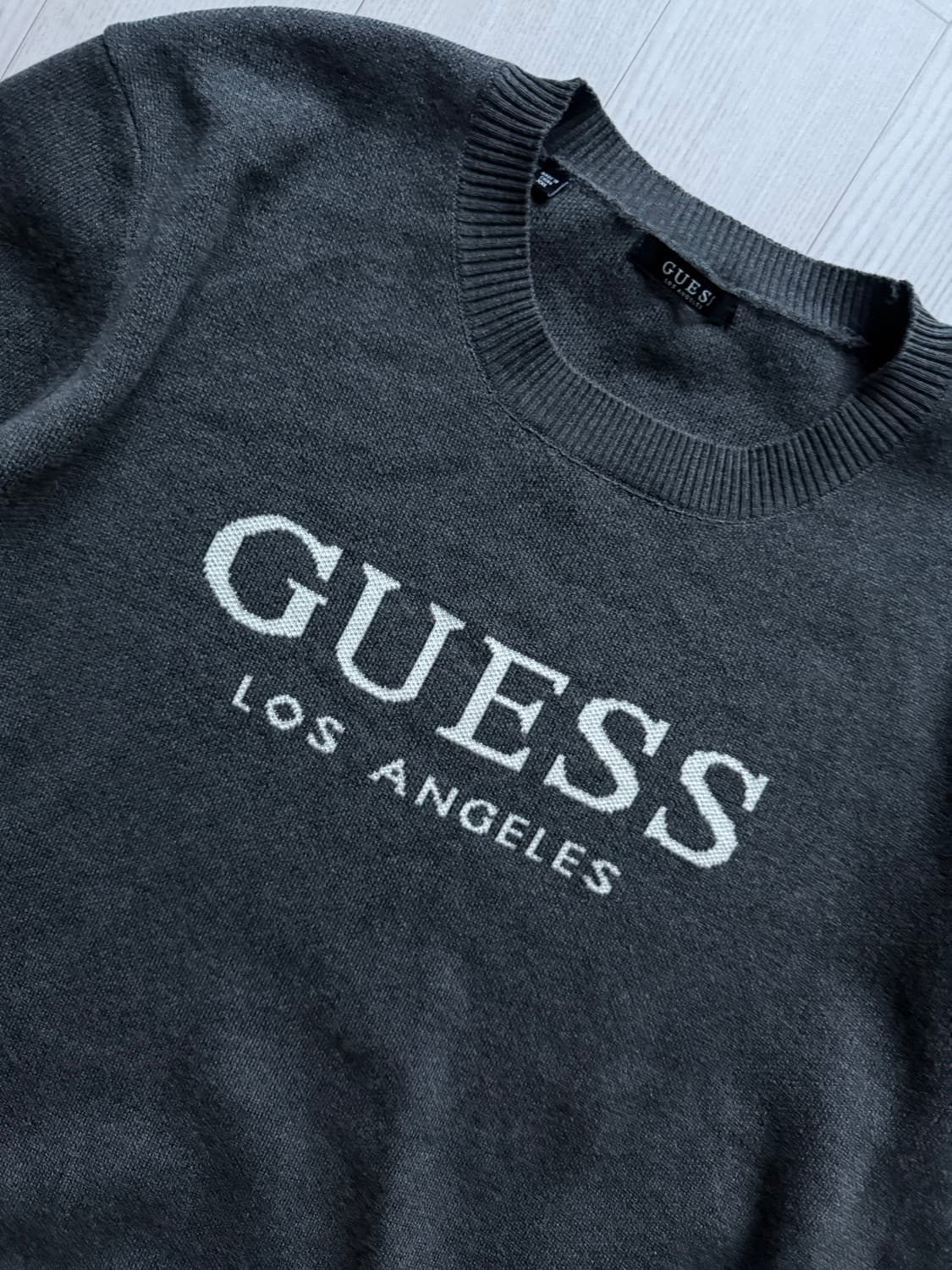 게스 중앙 로고 차콜 니트 상품이미지7