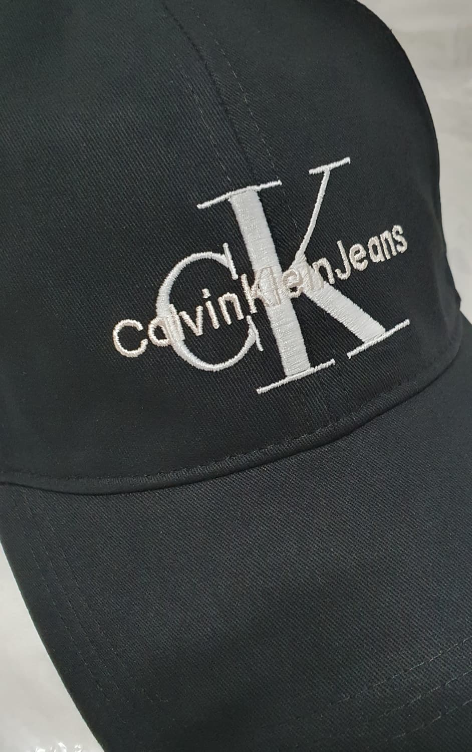 블랙 캘빈클라인 로고 레터링 볼캡 모자 상품이미지4