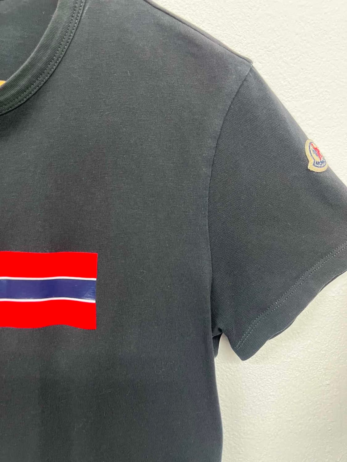 [M] Moncler Tricolor Logo T-Shirt 상품이미지4
