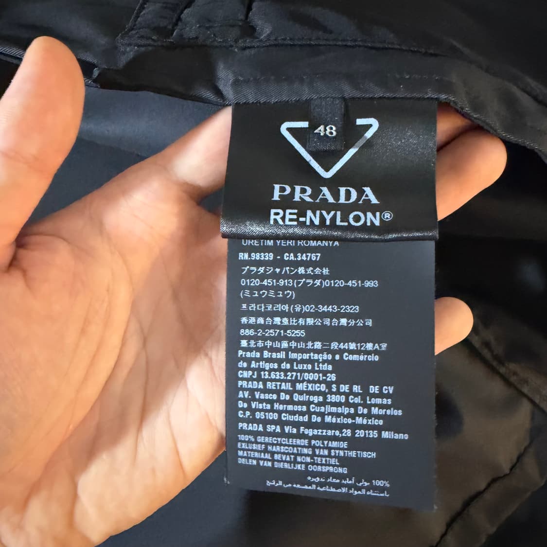 프라다 리나일론 후드 블루종 재킷 48 상품이미지3