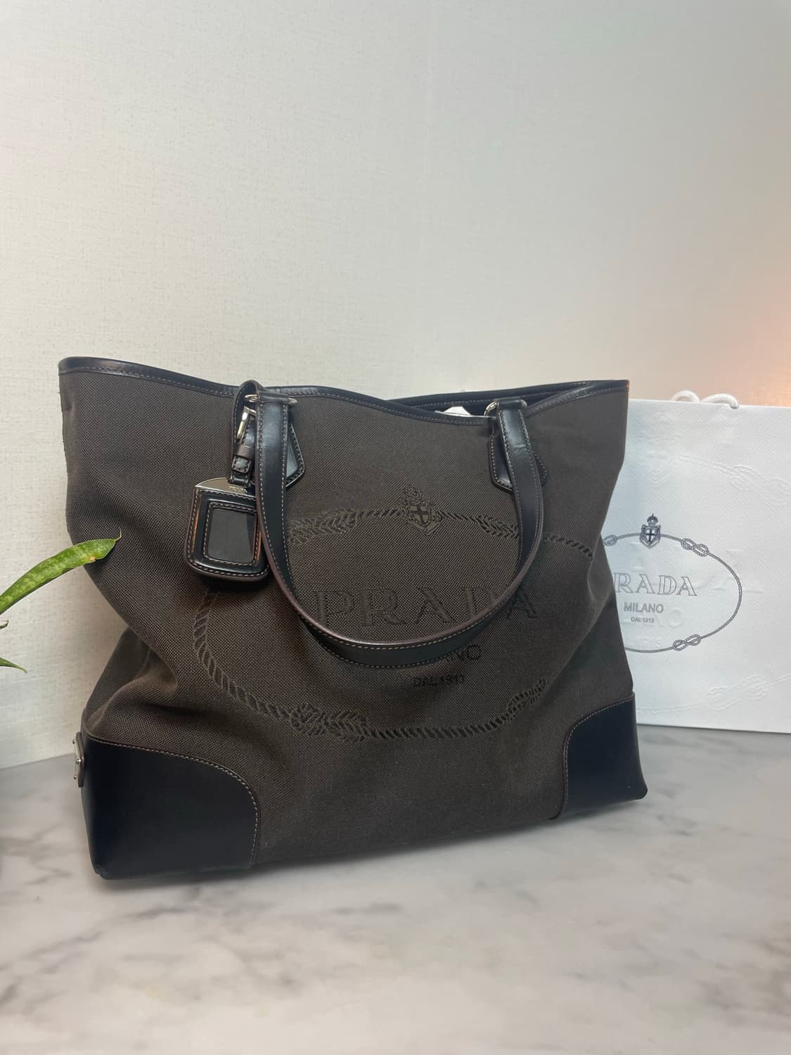 [감정완료] 프라다 스웨이드 로고 숄더백 토트백 상품이미지7
