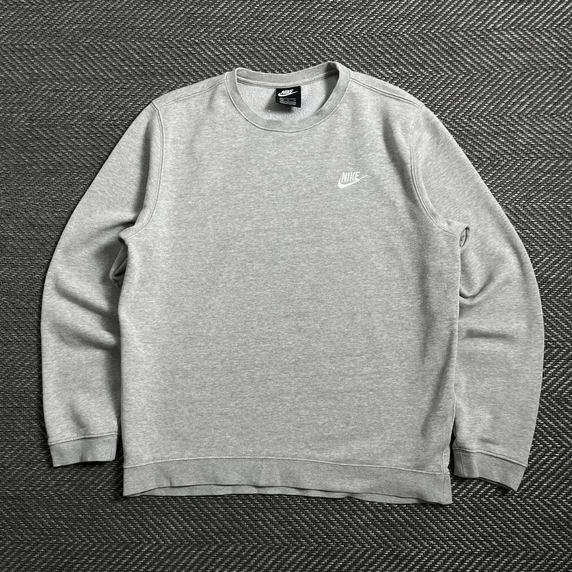나이키 NSW 자수 로고 크루넥 긴팔 티셔츠y 4340 상품이미지2