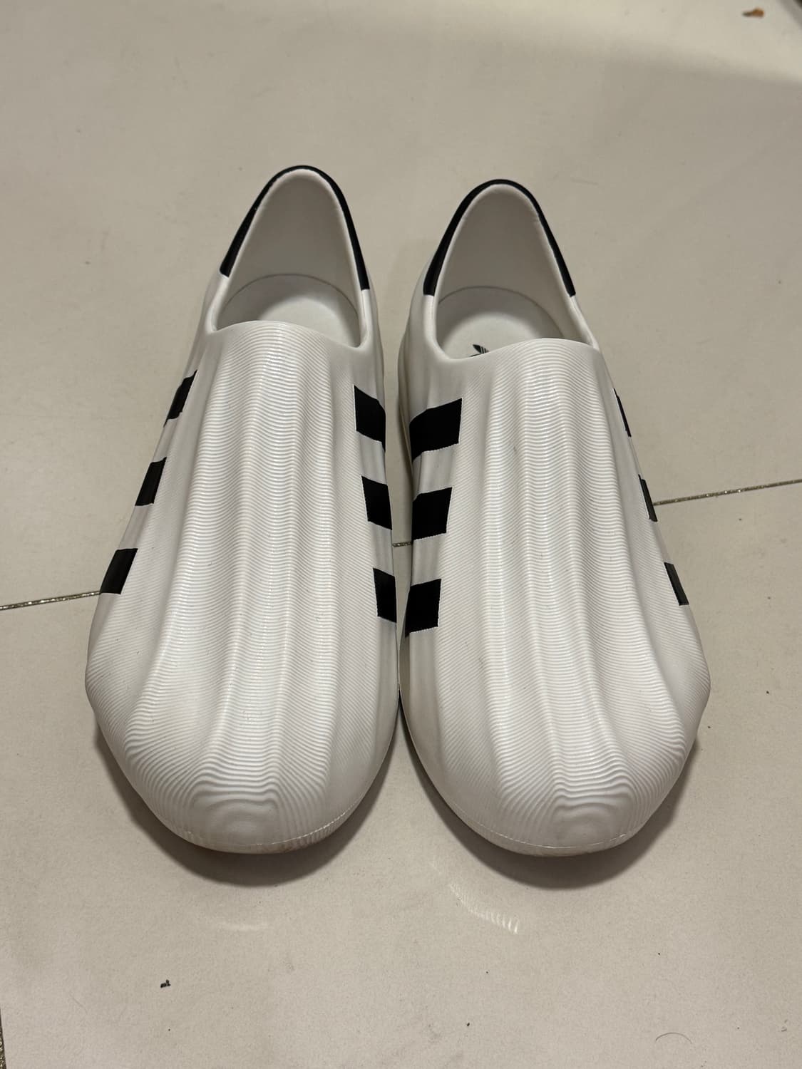 아디다스 아디폼 슈퍼스타 코어 화이트 275 상품이미지4