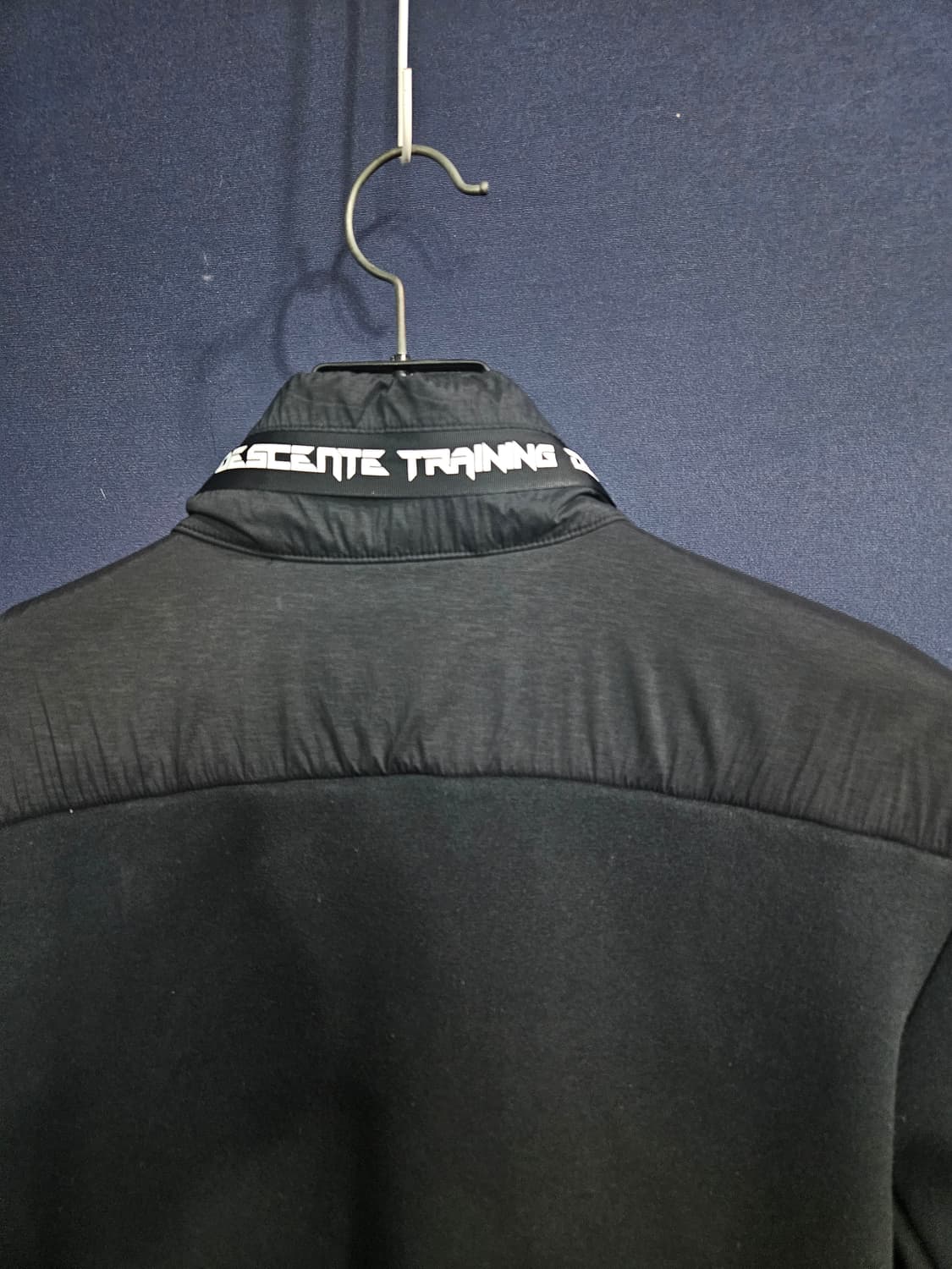 데상트 블랙컬러 남성 세미오버핏 95 후드 집업자켓  상품이미지9