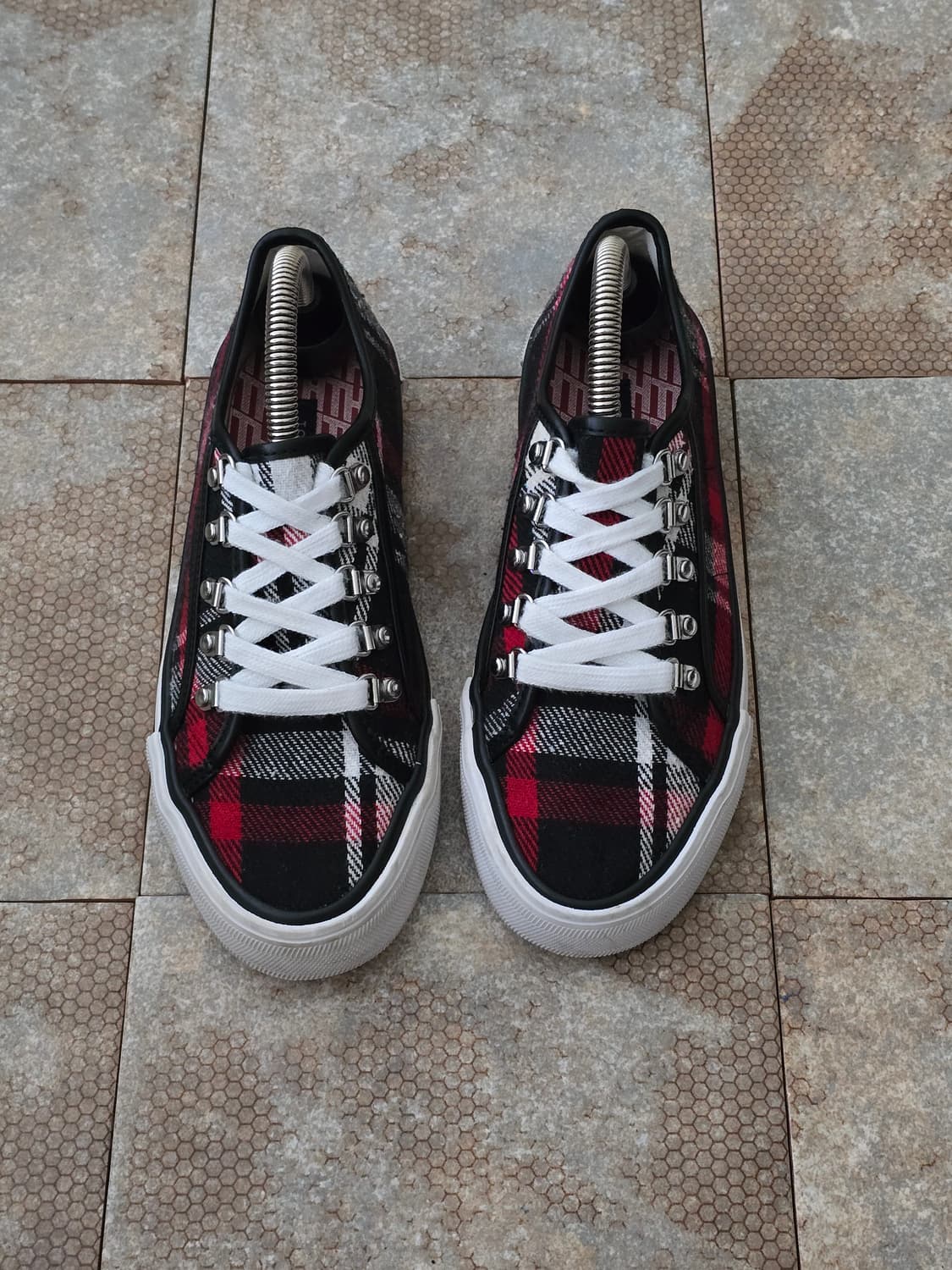 (230)타미힐피거 힐 체크 스니커즈 상품이미지2