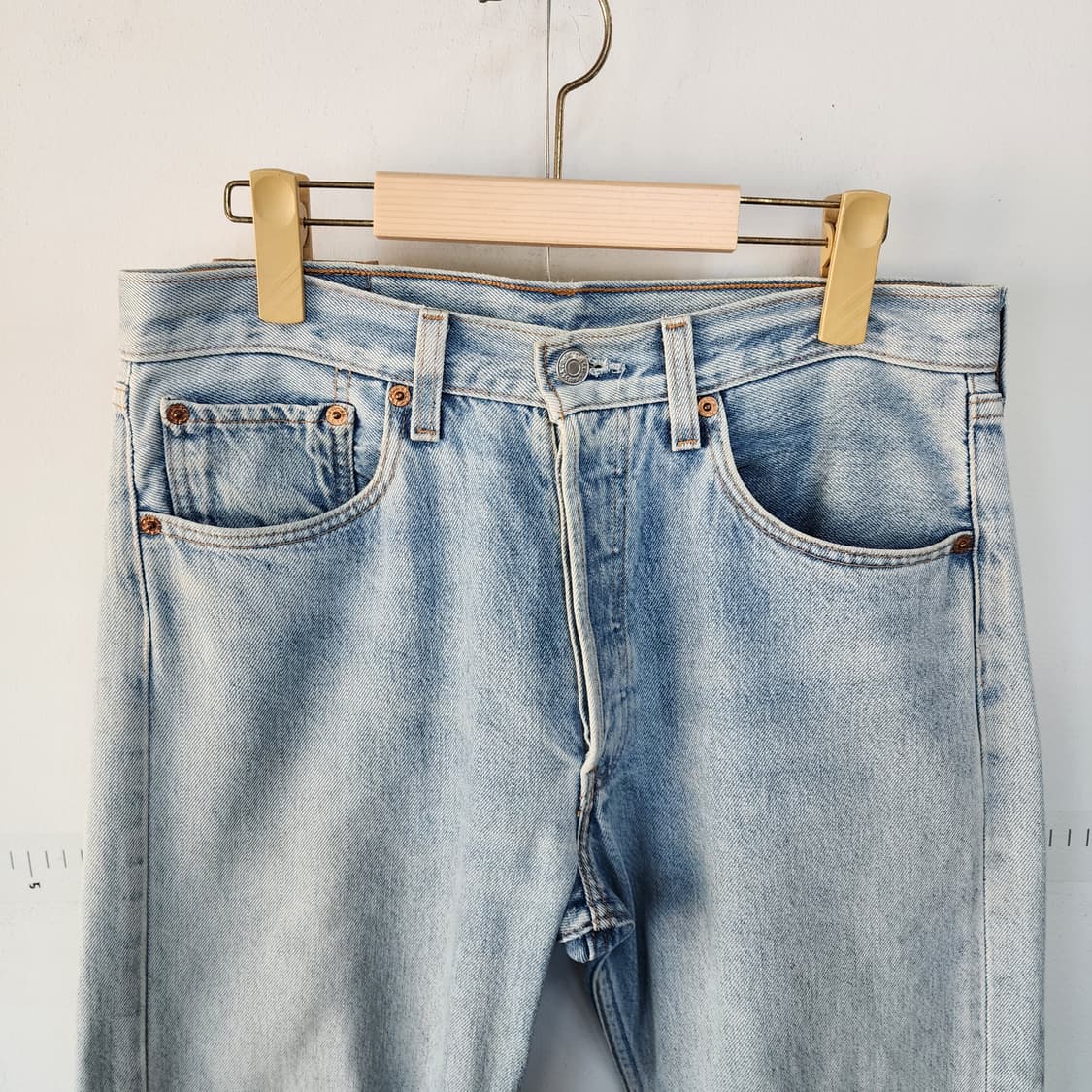 리바이스 501 연청 데님 팬츠 상품이미지2