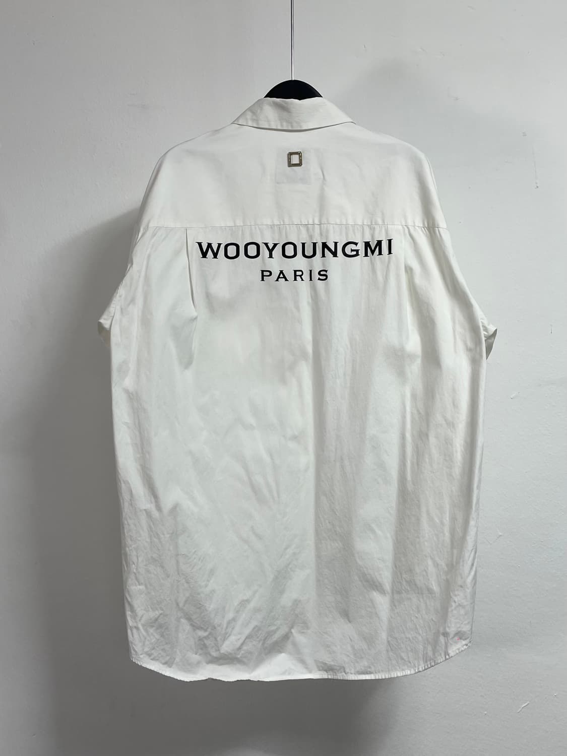 20s 우영미 백로고 숏슬리브 셔츠 (on.213)   상품이미지1