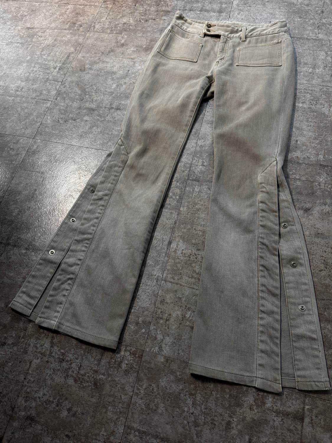 버튼 플레어 부츠 컷 데님 팬츠 상품이미지3