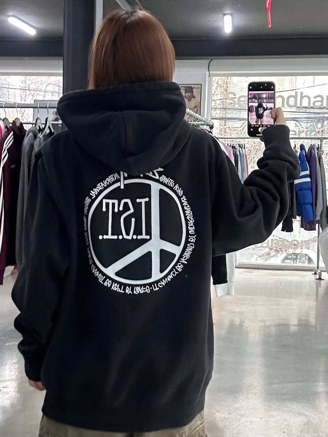 스투시 피스닷 백로고 후드티 상품이미지1