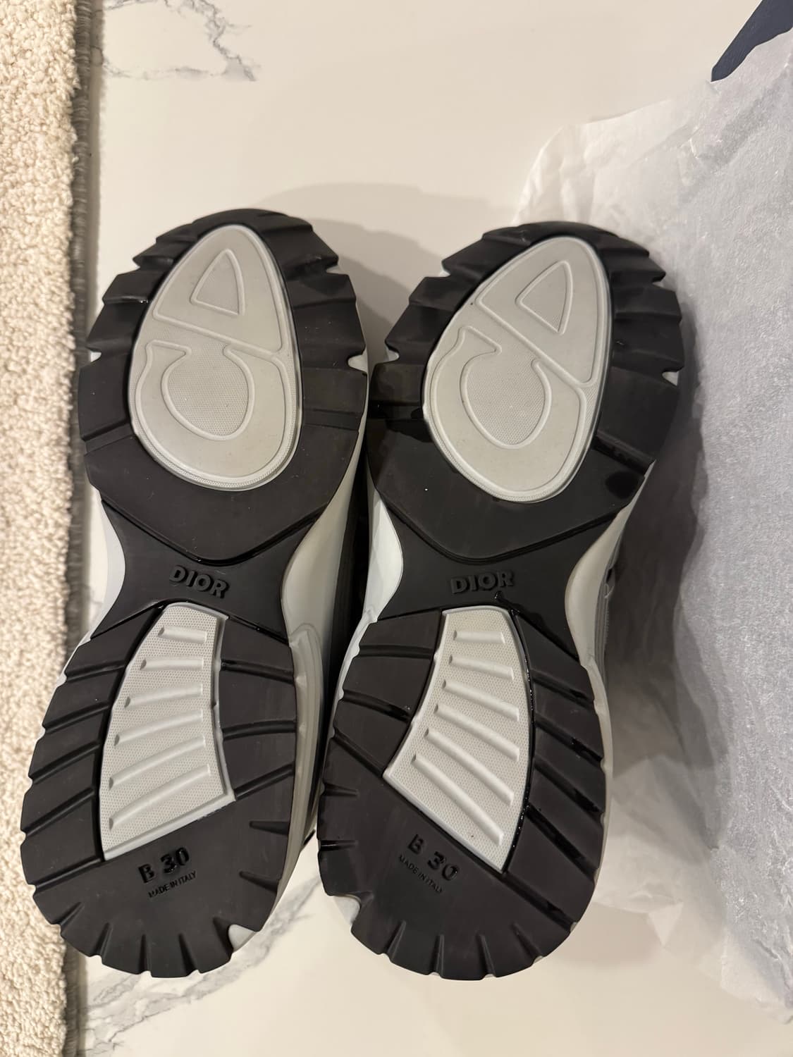 디올 B30 스니커즈 그레이43(275-280) 판매합니다 상품이미지5