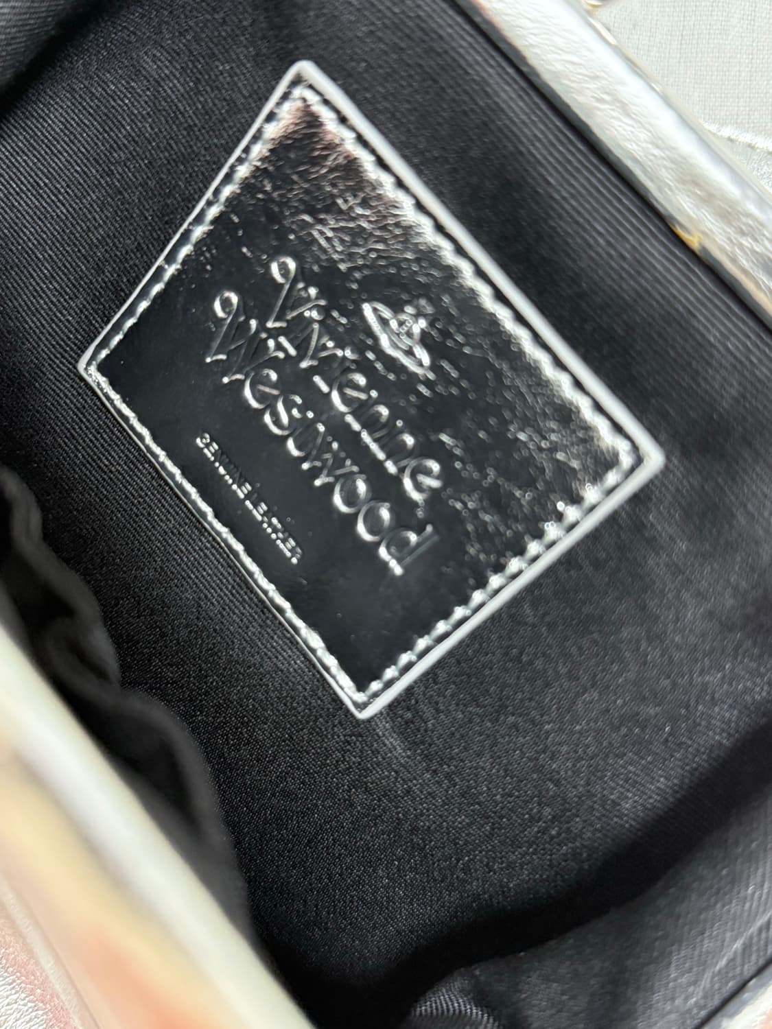 비비안웨스트우드 첼시백 실버 상품이미지3