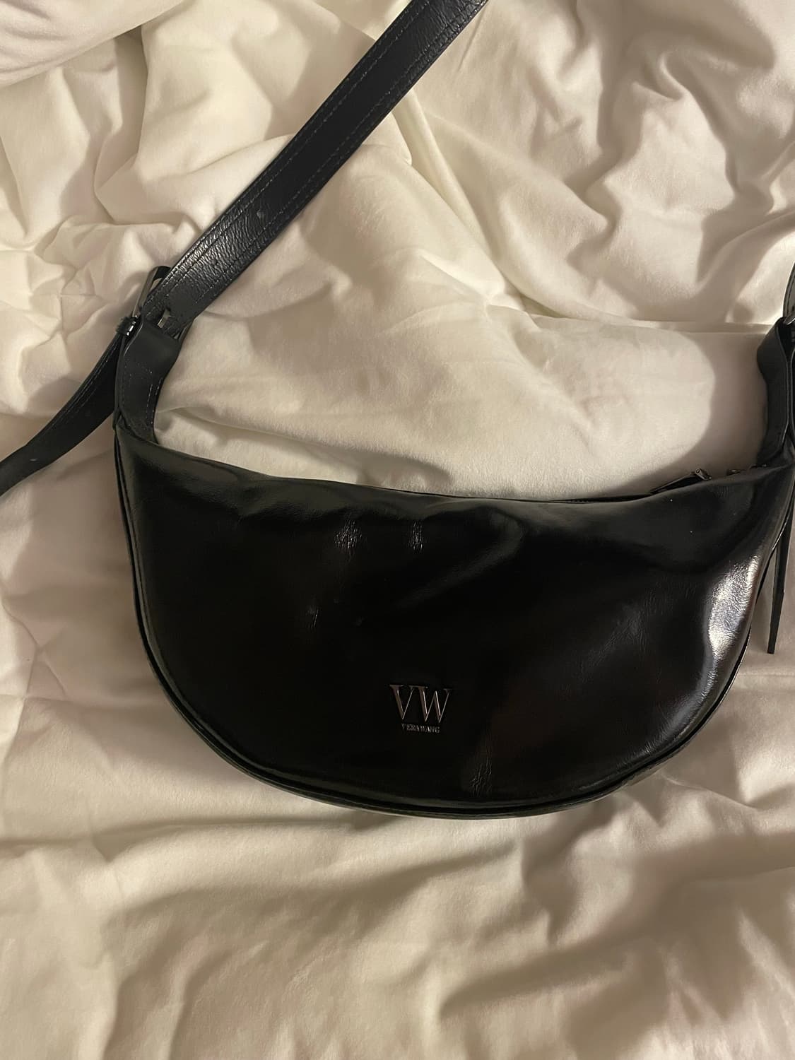 베라왕 크루아상 크로스백 숄더백 상품이미지2