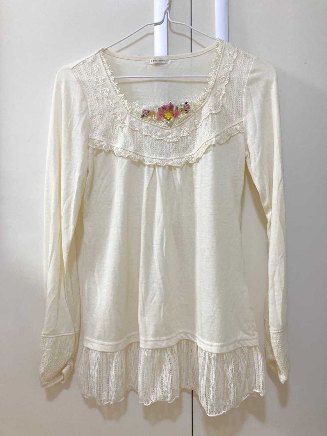 엑시즈팜 블라우스 상품이미지1