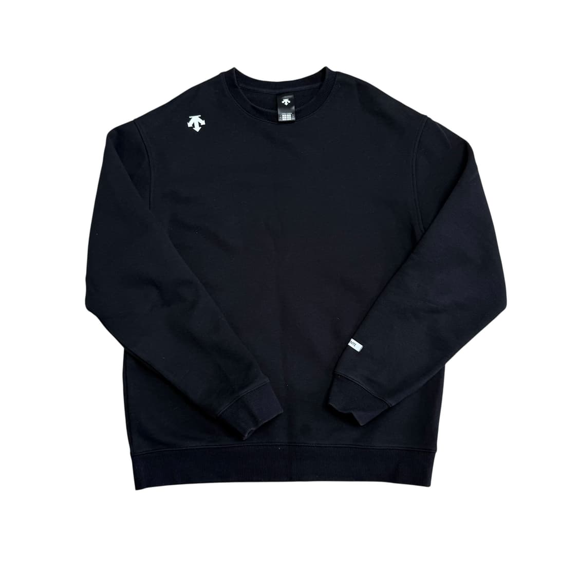 데상트 맨투맨 상품이미지1