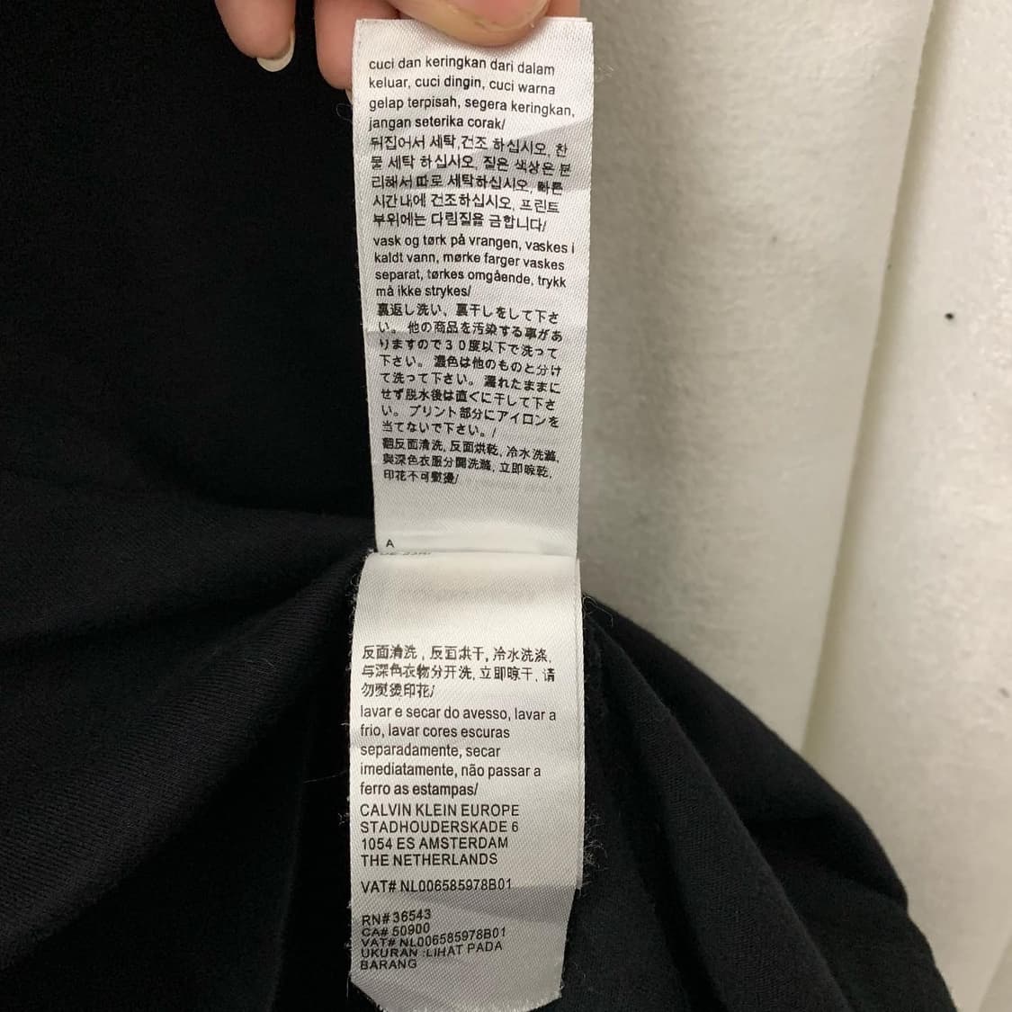 캘빈클라인 진스 블랙 빅로고 프린팅 하프 티셔츠 상품이미지6