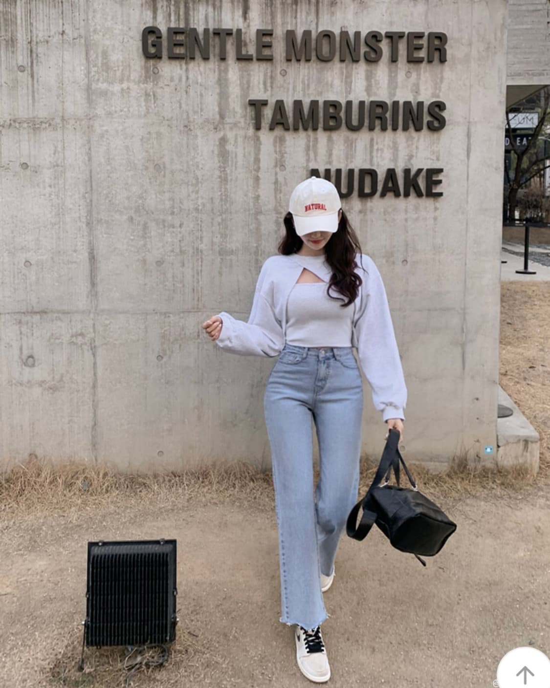 (새상품)아뜨랑스 투웨이 언발 크롭 맨투맨 상품이미지4