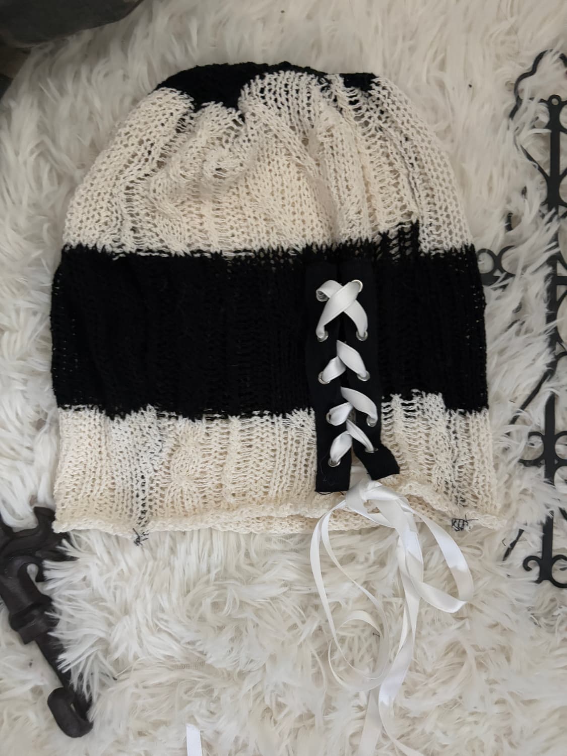 black rose lace eyelet beanie 상품이미지2