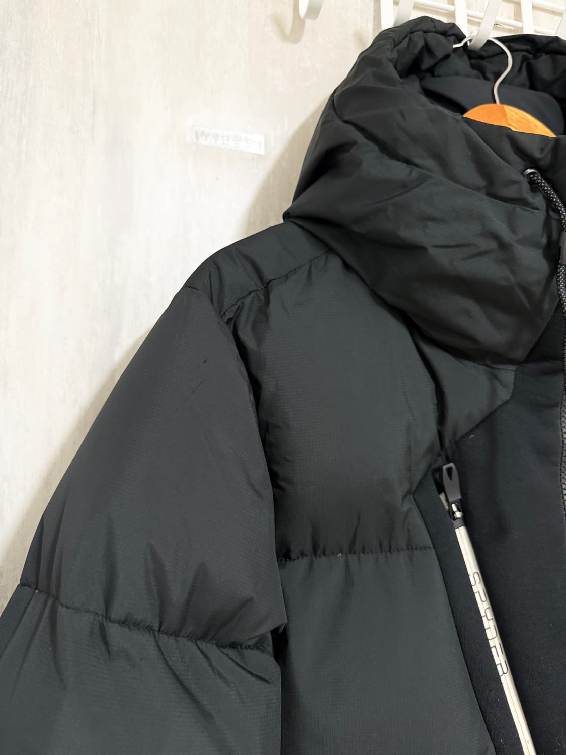 남성 L 100 / 스파이더 숏패딩 블랙 덕다운 패딩 상품이미지4